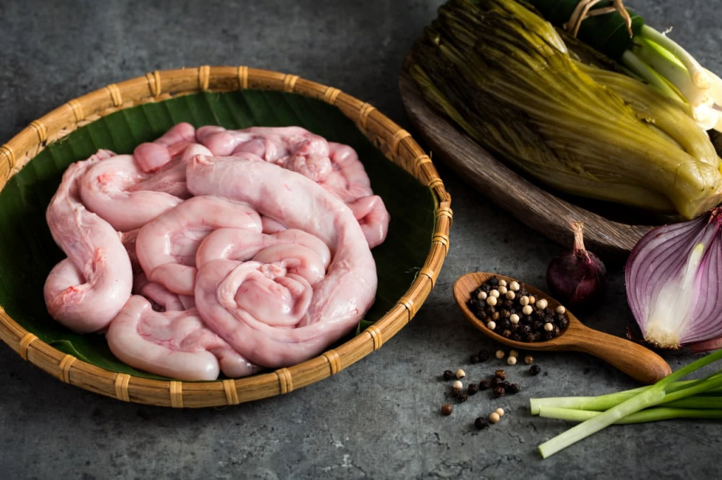 Với Lòng heo sạch MEATDeli, bạn có thể sơ chế nhanh gọn hơn. 